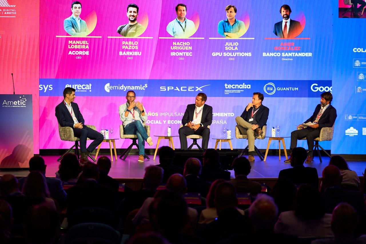 Manuel Lobeira takes part in a Santander 4.0 panel discussion on artificial intelligence and business competitiveness